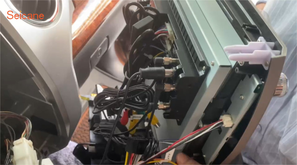 Install Smart Screen Toyota Tundra